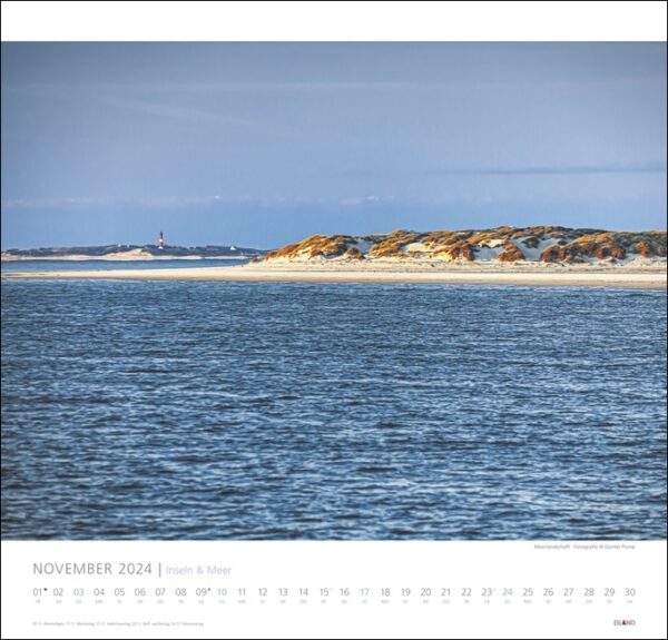 Ein Kalender mit atemberaubenden Ausblicken auf die Inseln & Meer 2024 auf malerischen Inseln.