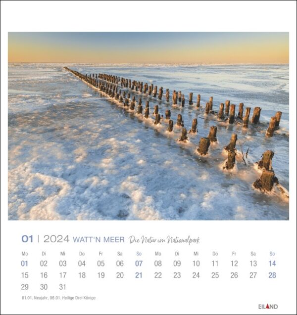 Ein Watt'n Meer - PostkartenKalender 2024 mit einem ruhigen Blick auf einen zugefrorenen See bei Watt'n Meer.