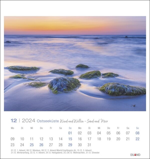 Ein Ostseeküste - PostkartenKalender 2024 mit der malerischen Ostseeküste und der Schönheit der Felsen am Strand bei Sonnenuntergang im Jahr 2024.