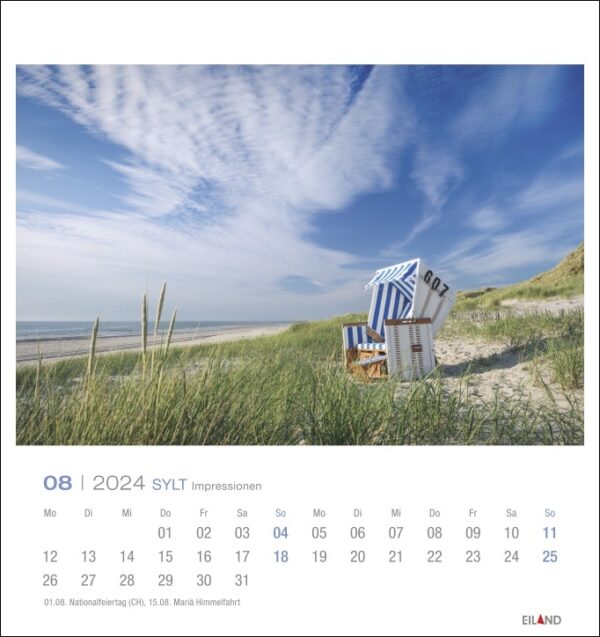 Ein impressionistischer Sylt Impressionen - PostkartenKalender 2024, der Sylt mit blauem Himmel und Sand zeigt.