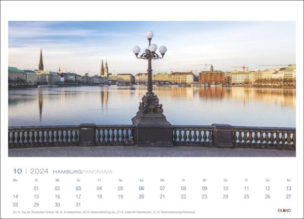Ein Hamburg-Panorama-Kalender 2024 mit der atemberaubenden Aussicht auf die Stadt Hamburg im Jahr 2024.