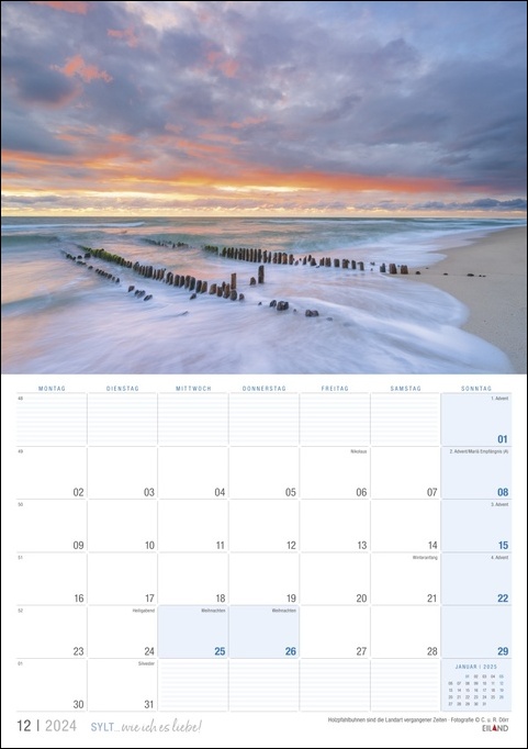 Ein Sylt … wie ich es liebe Kalender 2024 mit einem Foto eines Strandes und eines Sonnenuntergangs auf Sylt.