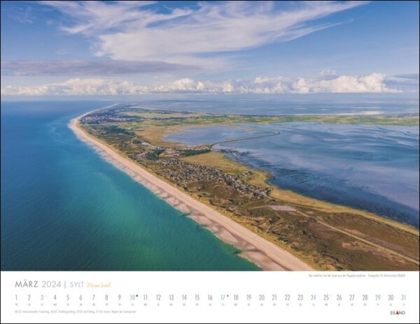 Ein Kalender mit einer Luftaufnahme des Sylter Strandes - Sylt - Meine Insel 2024.