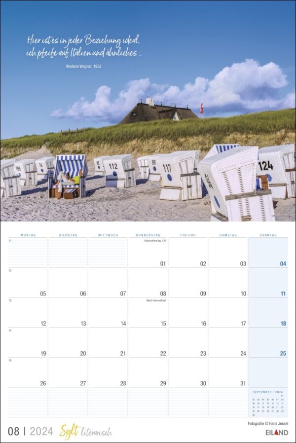 Ein literarischer Sylt-Kalender 2024 mit einer malerischen Strandszene, inspiriert von Sylt.