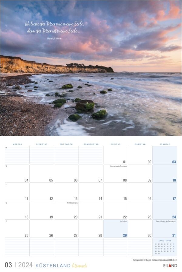 Ein literarischer Küstenland-Kalender 2024 mit einem Foto des Ozeans und eines Sonnenuntergangs im Jahr 2024.