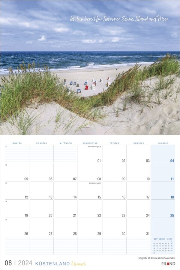 Ein literarischer Küstenland-Kalender für 2024, geschmückt mit einer malerischen Strandszene und faszinierenden Sanddünen.