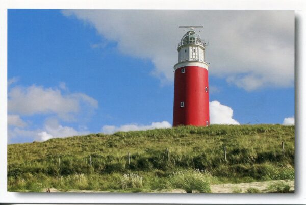 Eine Serie Leuchttürme - Texel / Westfriesische Inseln auf einem Hügel auf den Westfriesischen Inseln.