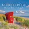 Cover eines Nordseeküste - PostkartenKalenders 2025 mit dem Titel "Nordseeküste", mit roten Strandkörben auf einer Sanddüne unter blauem Himmel, mit dem Meer und der Ferne